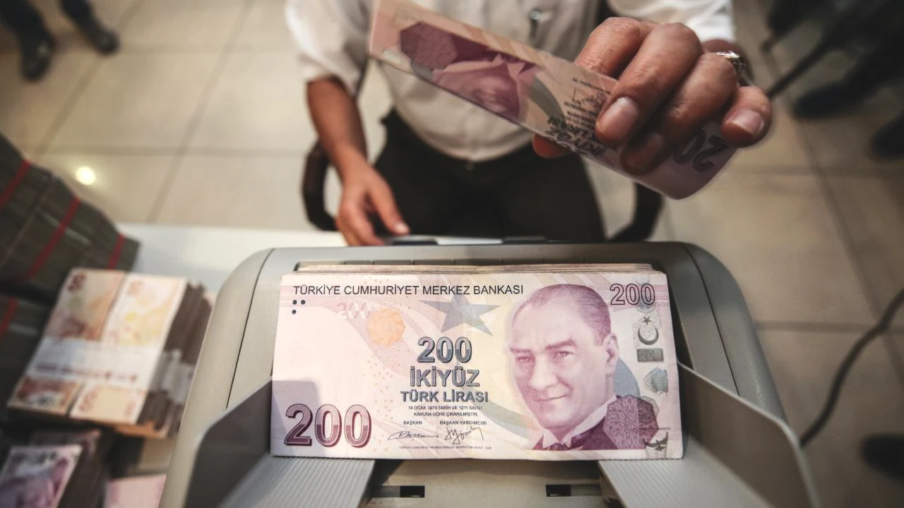 Ekim Kampanyası Bitiyor! QNB, TEB, Vakıfbank ve Yapı Kredi Emekliye Ne Veriyor?