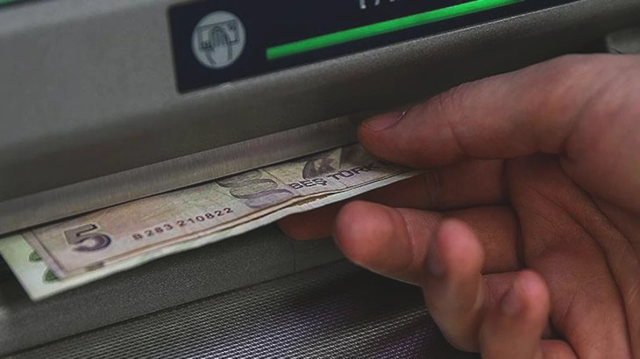 28-29 Ekim'de Bankalar Açık mı? EFT Bekler, FAST ve Havale Çalışır