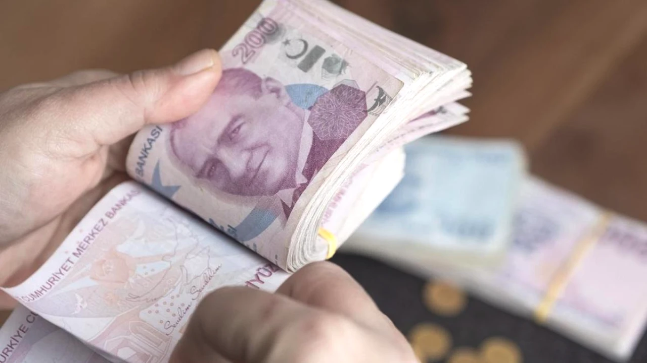 Bankanızı Değiştirmeden Promosyon Alın! Taahhüdü Biten Emekliye Yeni Ödeme