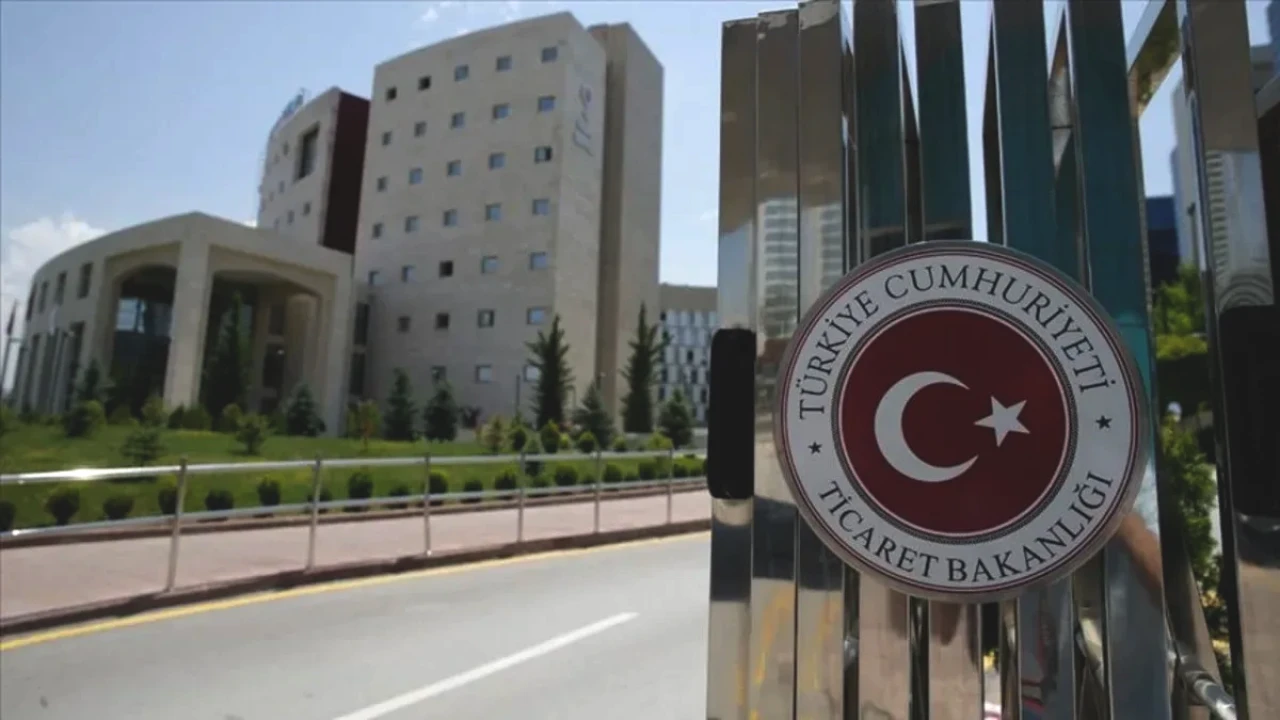 Gümrükte Usulsüzlüğe 11,7 Milyar Liralık Fatura! 3.947 Firma Yakalandı